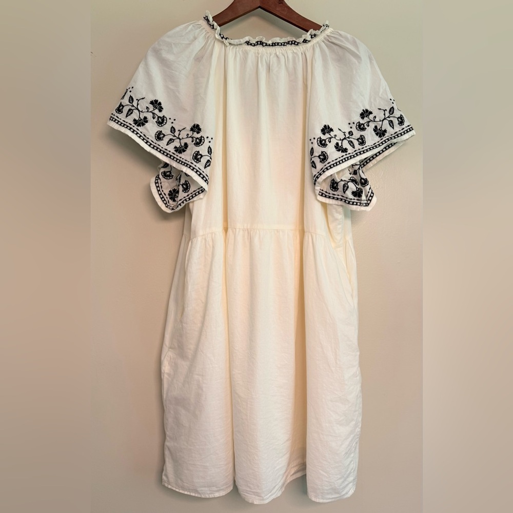 Old Navy‎ Cream Mini 100%Cotton Dress with Black Embroidery Large - Picture 7 of 13